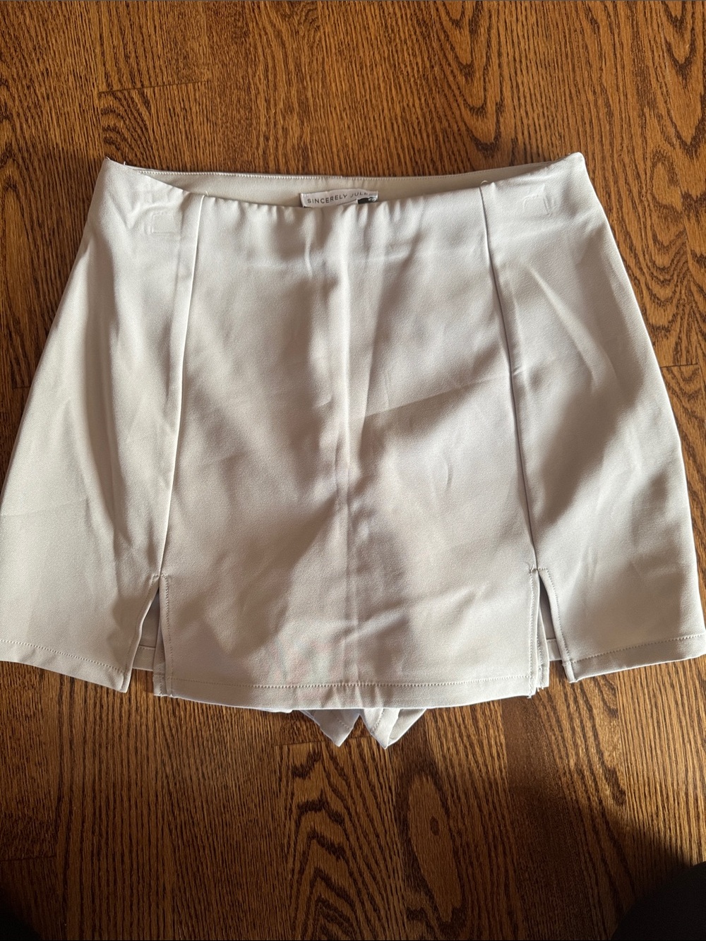 Sincerely Jules Cream Mini Skort